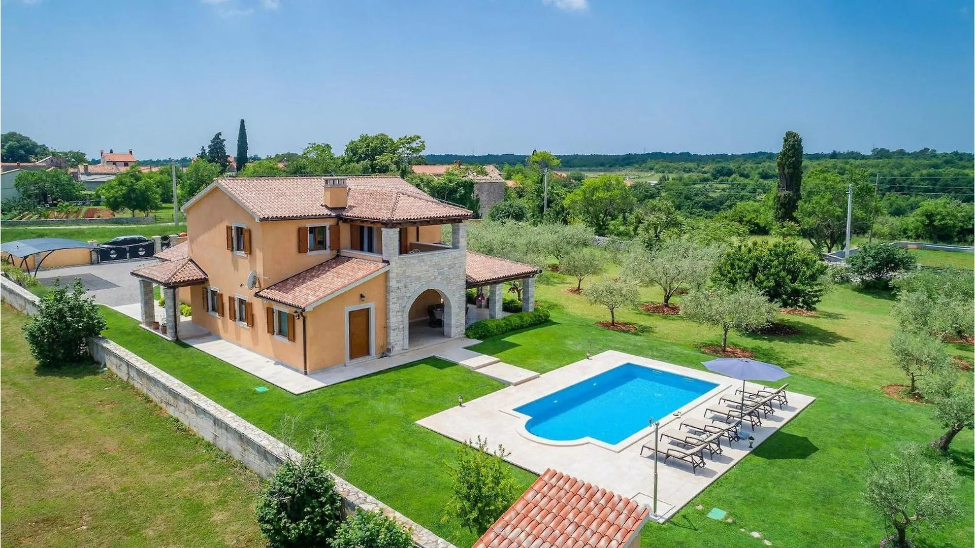 Villa Oliveta Pula 0*,  Croatia